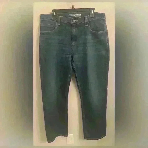 NWT Carhartt Men's Force
Relaxed Low Rise 5 Pocket Jeans.
Size 36" x 32" - Picture 1 of 5